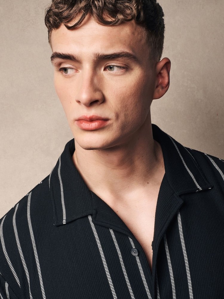 Black Cuban Collar Textured Short Sleeve Shirt - Image 5