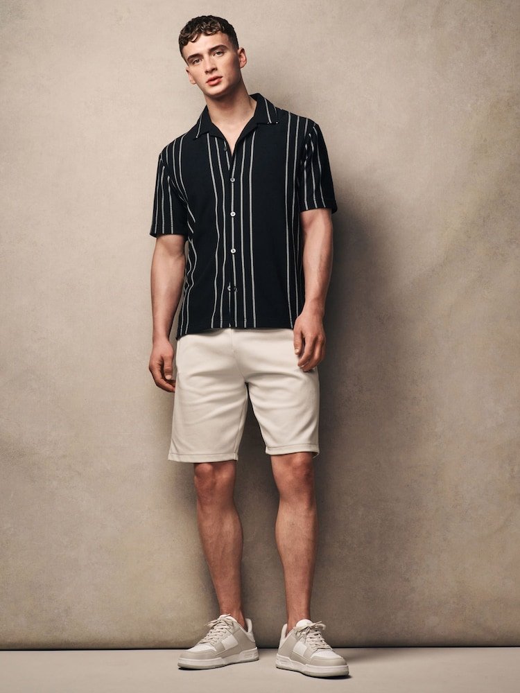 Black Cuban Collar Textured Short Sleeve Shirt - Image 3