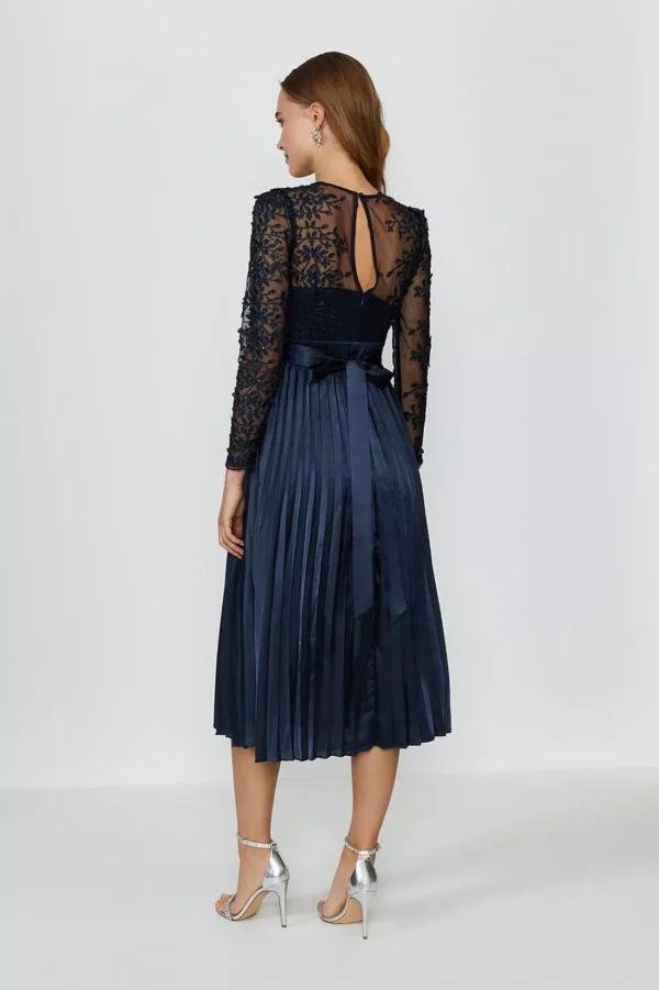 Premuim Lace Midi Dress