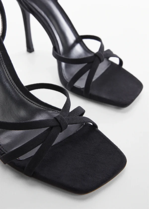 STRAPPY HEELED SANDAL