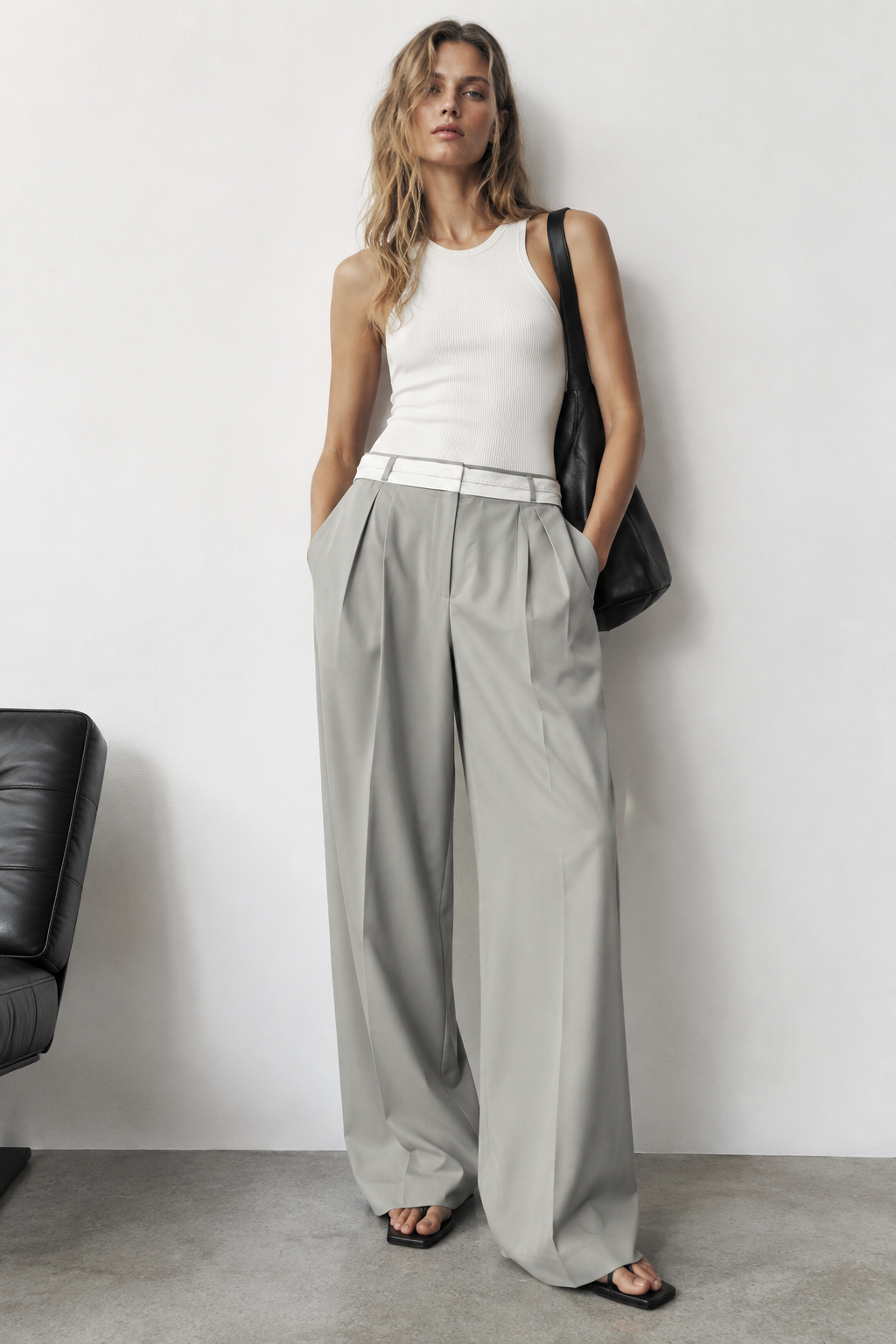 Contrast Waist Pleated Wide-Leg Trousers