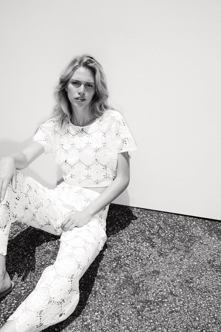 White Lace Short-Sleeve Crop Top