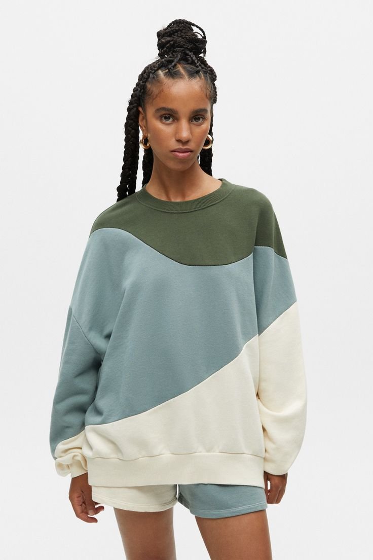 Color-Block Oversized Crewneck Sweatshirt